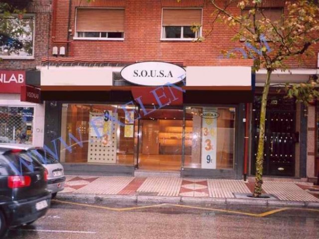 Local Comercial Alcalá 413.