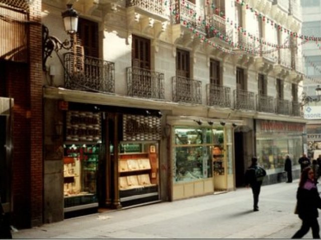 Local Comercial Carmen 26.
