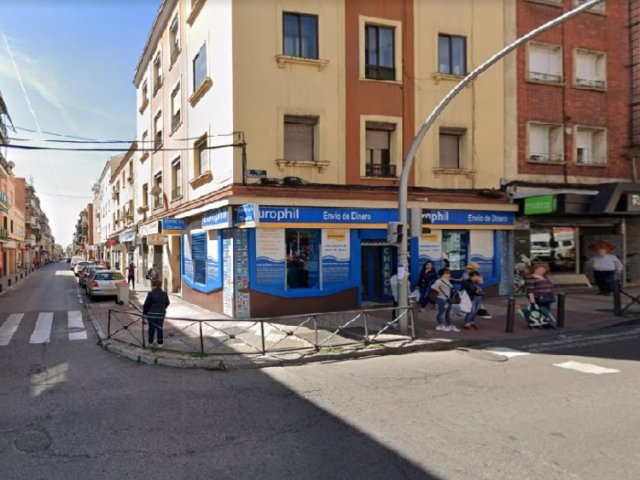 Local Comercial Marcelo Usera 83.